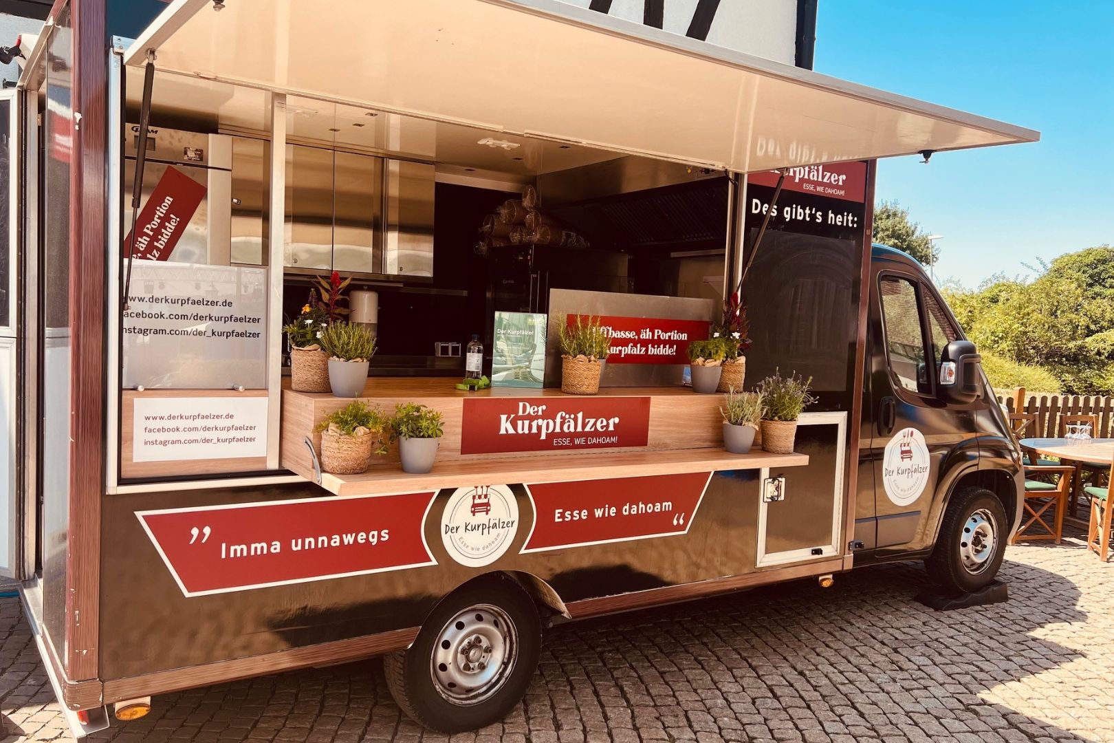 Außenansicht von Der Kurpfälzer als Foodtruck mit regionalem Catering-Angebot