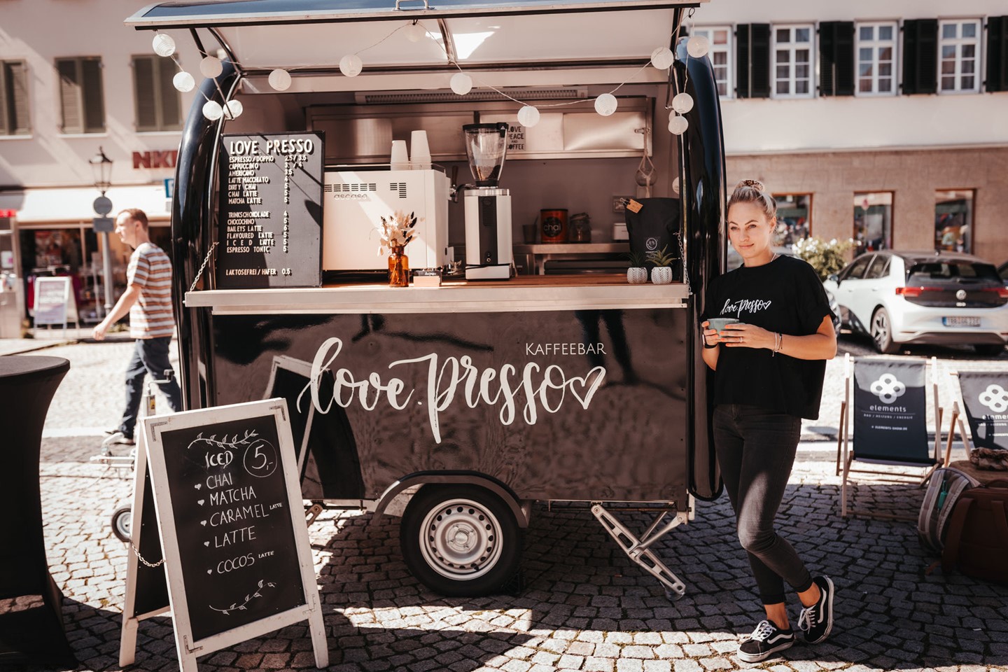 Außenansicht von Lovepresso als Kaffee- und Espresso-Bar für Events