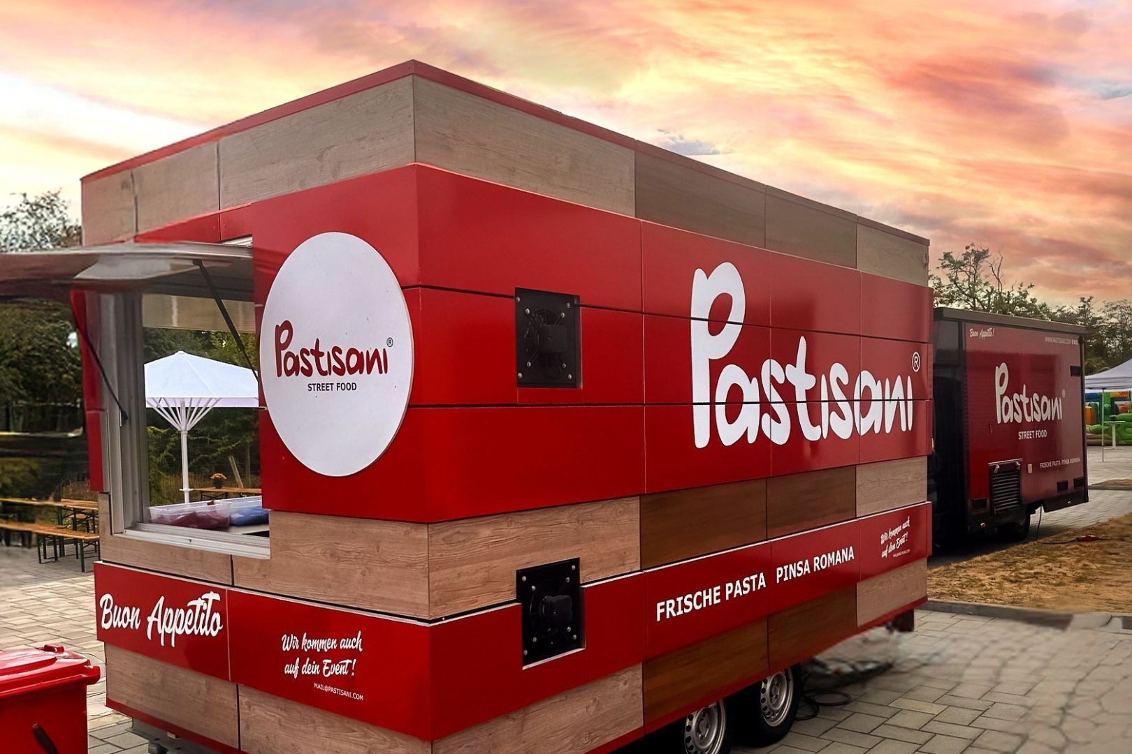 Außenansicht von Pastisani als Pasta-Foodtruck für italienisches Catering