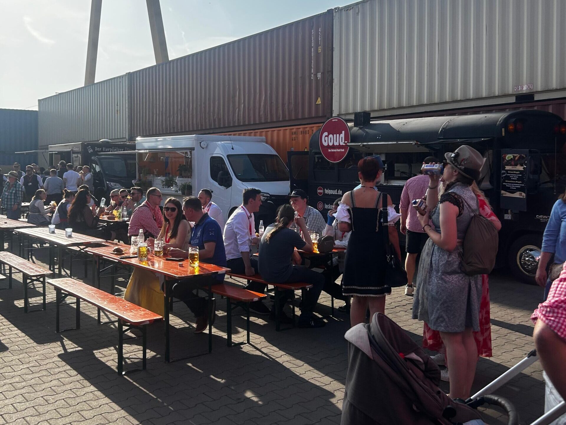 Bild von einem Foodtruck Festival